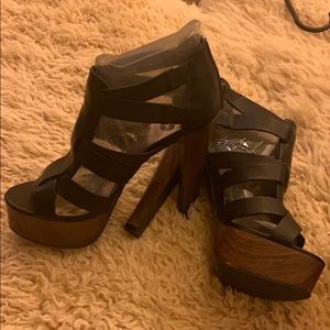 G by guess Sandals